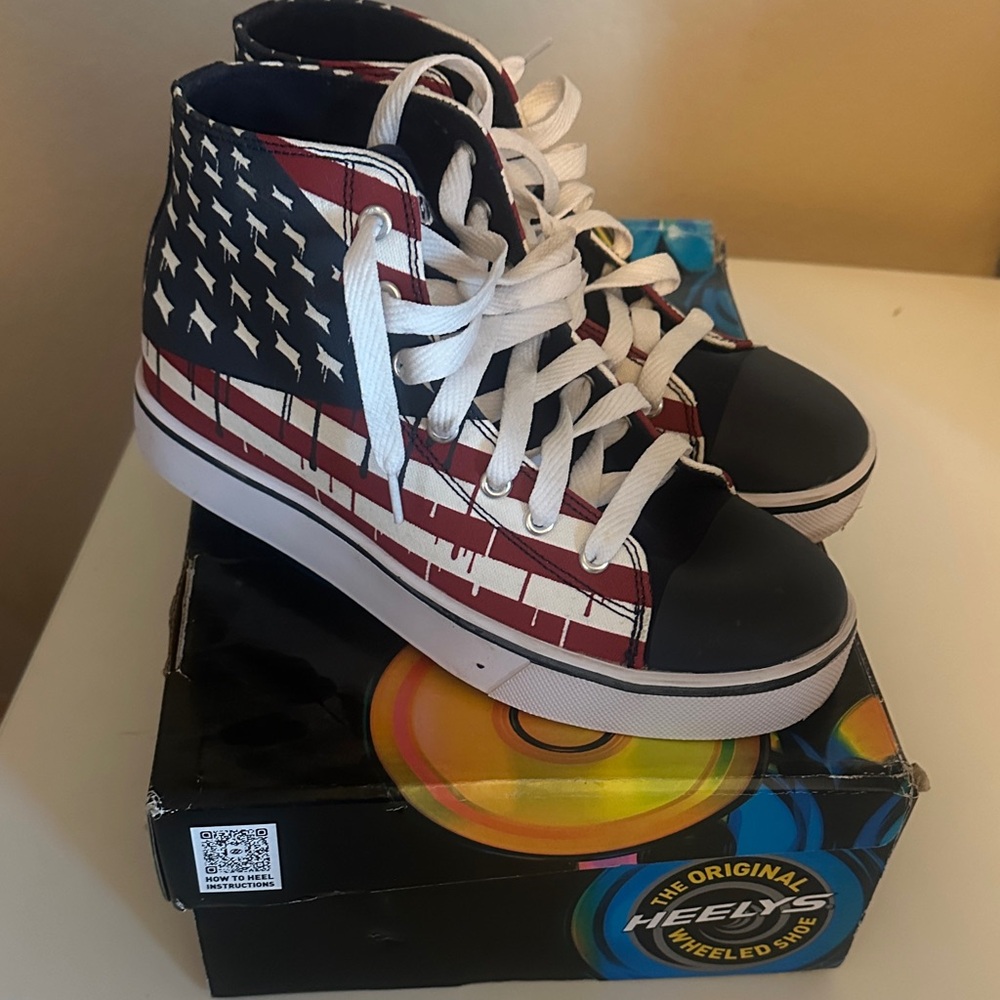 Heelys Kids Patriotic High-Top wheeled Sneakers